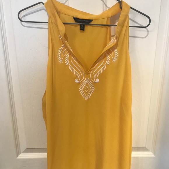 Banana Republic yellow tank - Picture 1 of 1